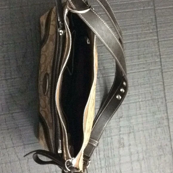 Coach Tan and Black Women's Bag - Picture 2 of 4